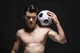 完美再现！《巫师3》传奇银剑实物复刻版开放预订