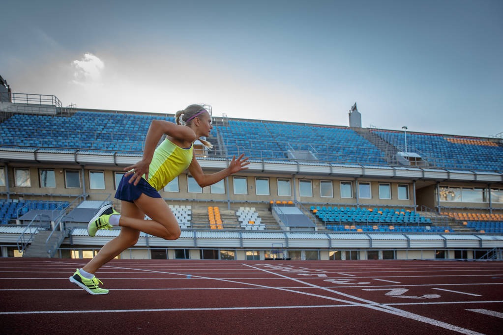 沃尔夫斯堡vs勒沃库森：马耶尔、阿诺德首发，希克、格里马尔多出战