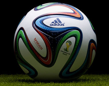 后防多面手 后防多面手